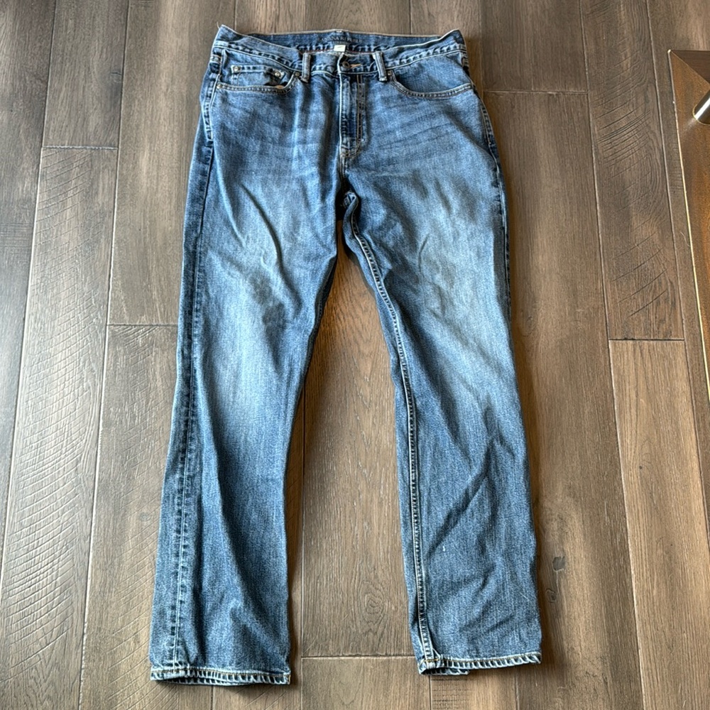 Men’s Banana Republic jeans size 35 waist with 32 inseam